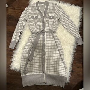 Kathy Ireland Gray and Cream Checkered Cardigan